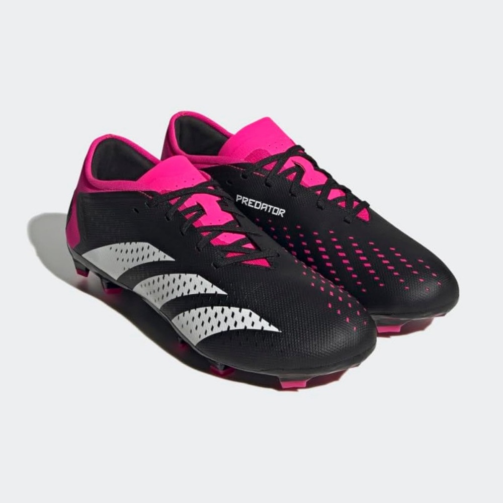 Adidas Predator Accuracy .3 low Firm Ground women’s soccer cleats women’s 9.5